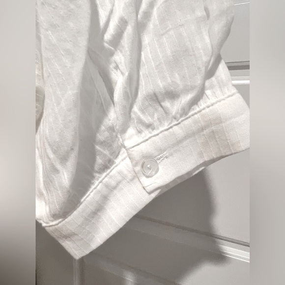 Astr The Label Size S Short Sleeve Mini Dress with Ruffle Trim & V-Neckline NWOT - Picture 7 of 10